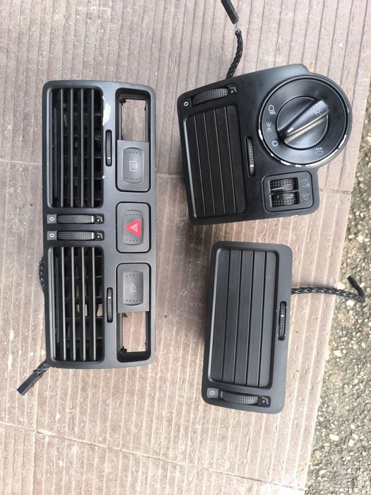 Grila aer bord Vw Golf 4 Bora