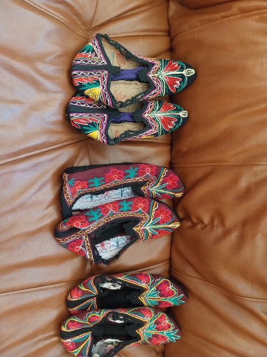 Автентични родопски терлици.