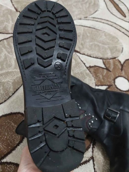 Ghete,piele naturală, mărime 38.