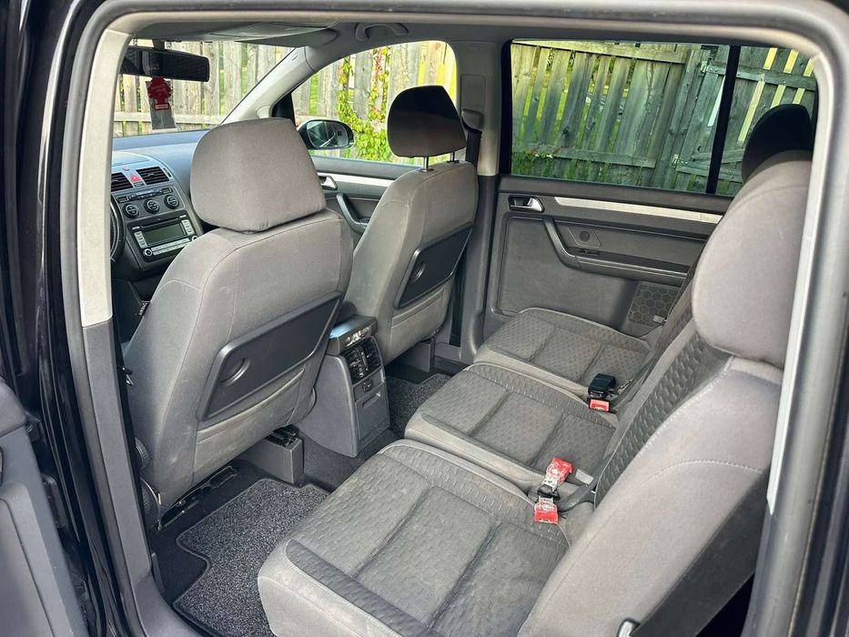 Volkswagen Touran 2.0tdi DSG 6+1