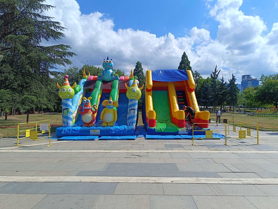 Надуваем замък,батут, човешка джага, зорб топки или пързалка под наем.