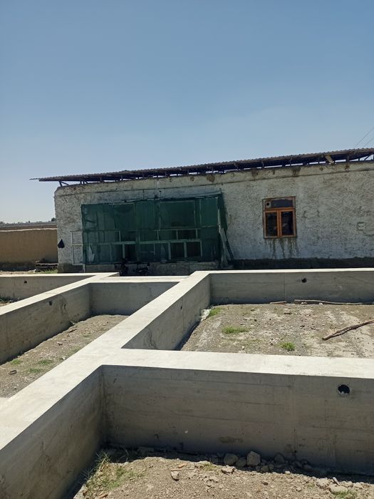 Ҳовли сотилади Азамат мфй да шеробод 2 кўчада