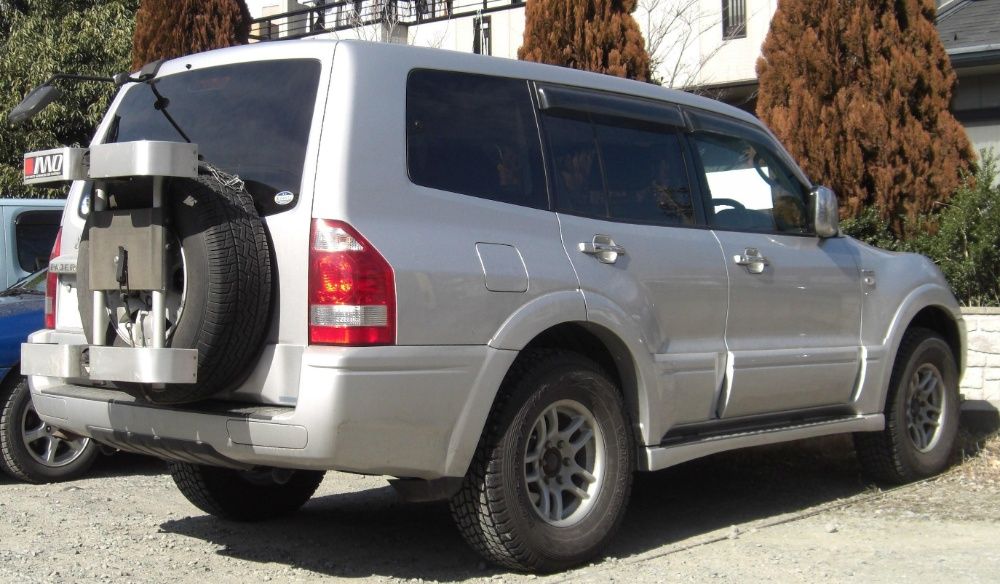 LAMPA SPATE Mitsubishi PAJERO Mk 3 - Produs Nou