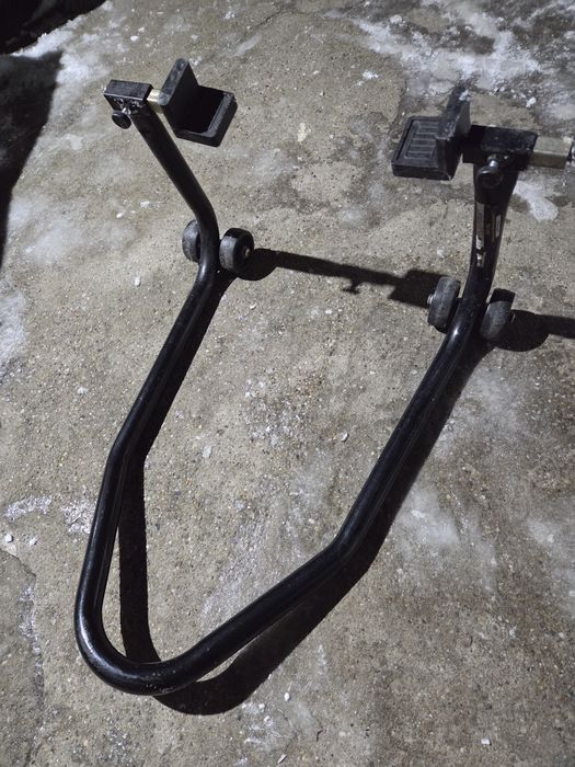 Stander moto, roata spate