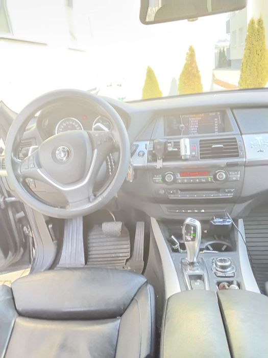 Se vinde BMW  x5 2011/ 2012 301 km