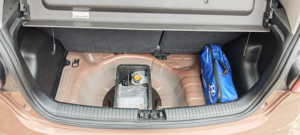 авариен комплект(компресор +пяна)за гуми Kia/Hyundai (заместител на ре