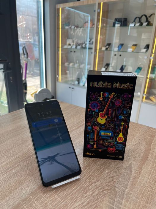 ZTE NUBIA Music (A4)