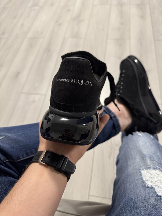 Adidasi Barbati Alexander Mcq. Full Negru Catifea & Silicon!