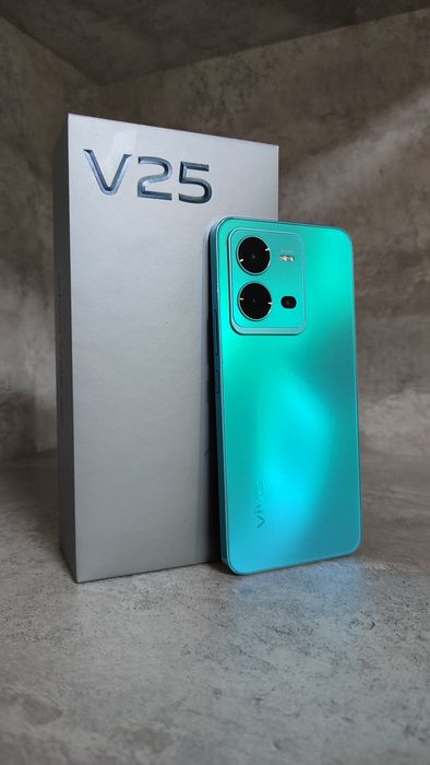 VIVO V25 смартфон