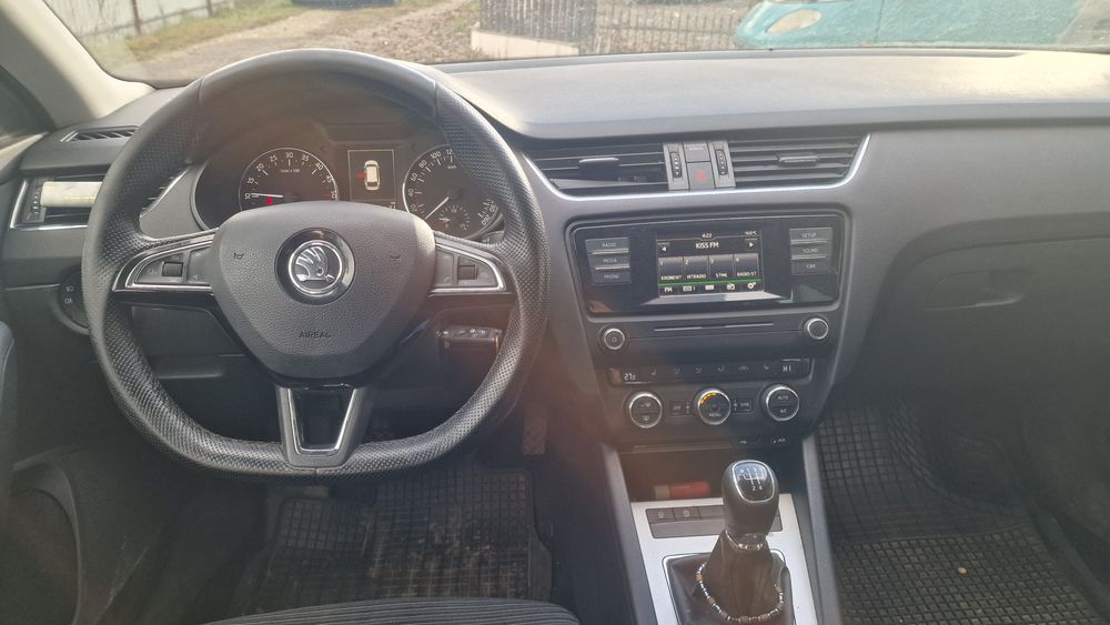 SKODA Octavia 2016 — imagine 3