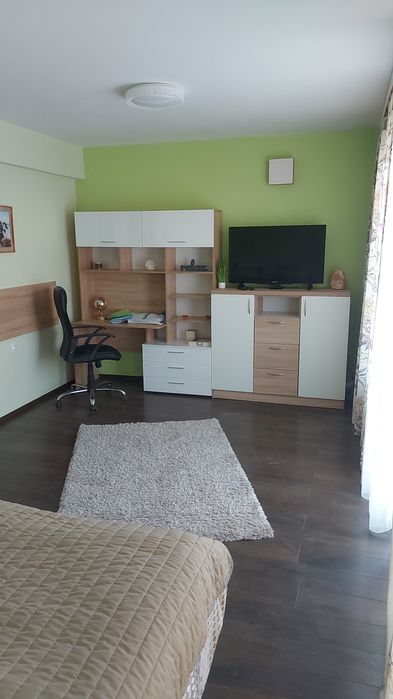Отдавам голям дв.ап.90кв.м