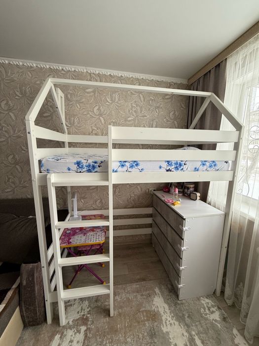 Детская кроватка, кровать чердак, двухярусная кровать