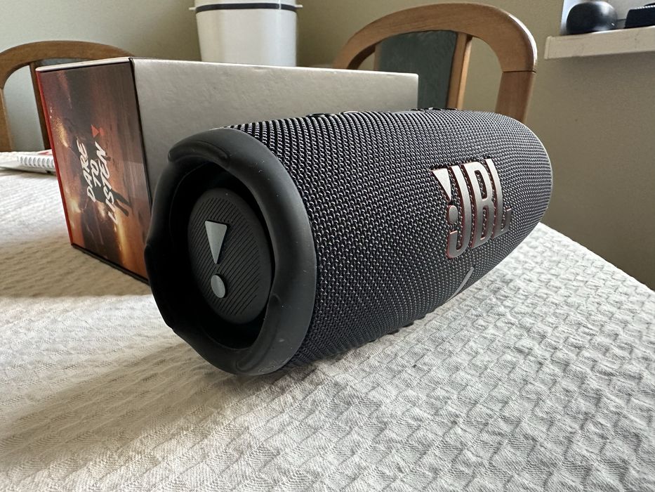 JBL charge 5 черна