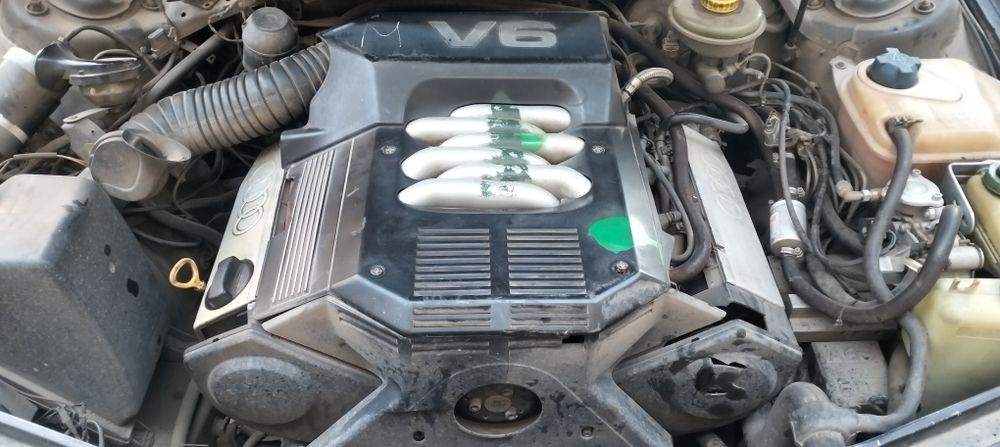 Продам Ауди  с4 100 универсал