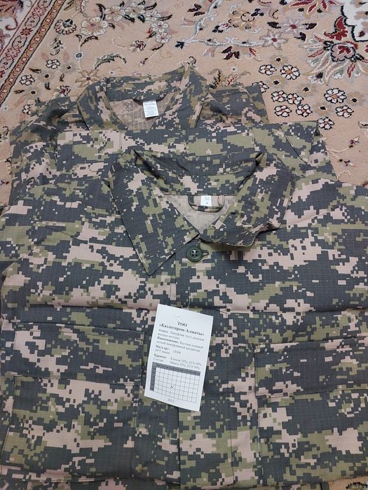 Военная форма рубашка шапка