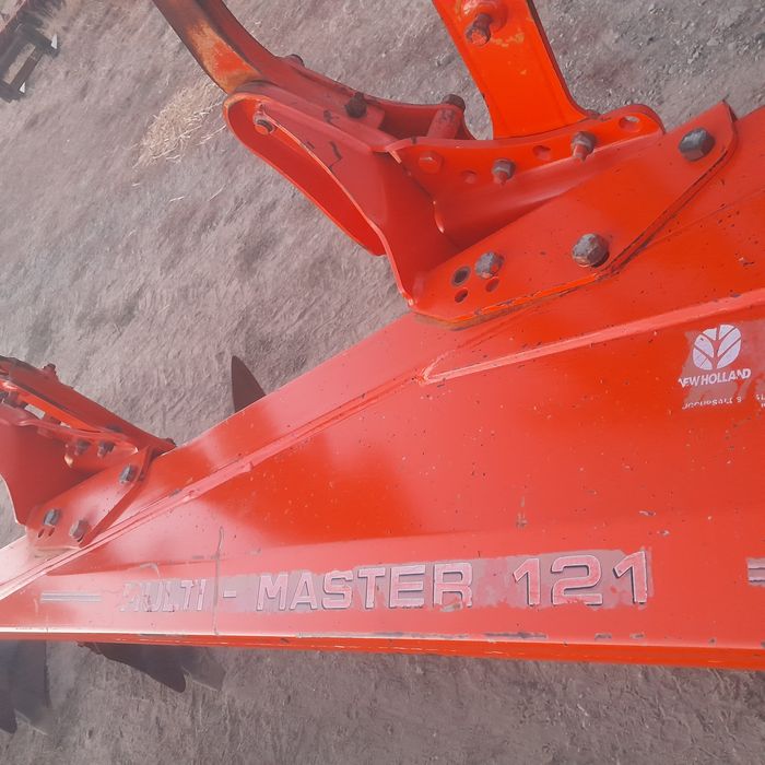 Plug reversibil Kuhn Multi-Master 121 5 brazde(4+1)