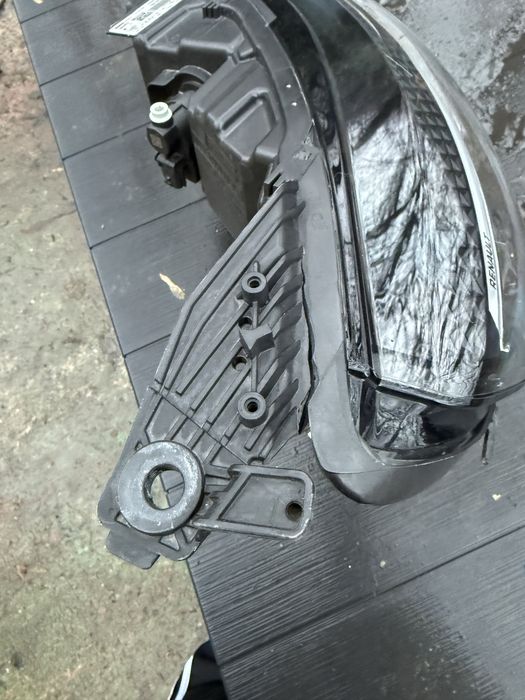 Faruri Renault Megane 4 facelift 2022