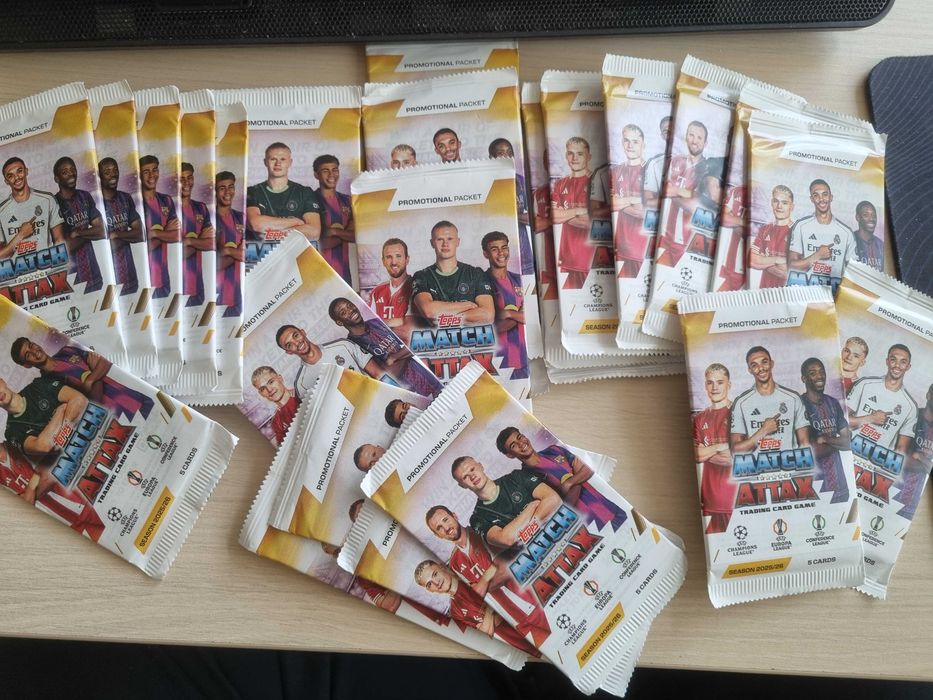 Match Attax 25/25 - Промо пакети - 28 броя - 140 карти