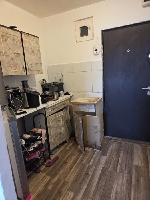 Inchiriez camera camin