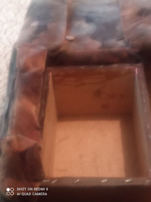 Пуфики, обиты дерматином