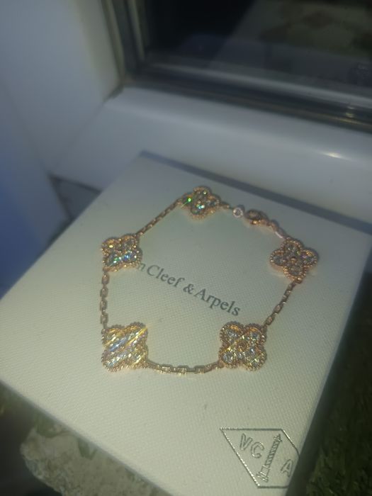 Brățară VCA diamante