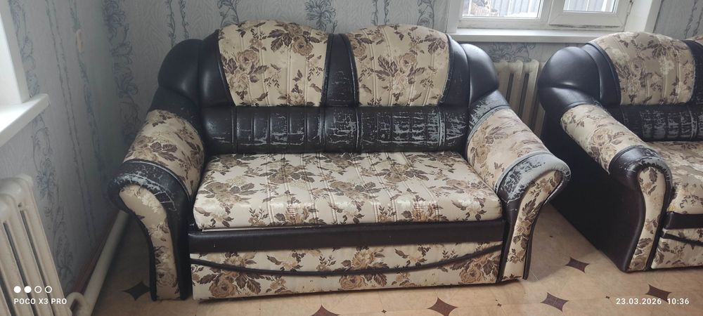 Отдам кресло и придеванник , самовывоз.