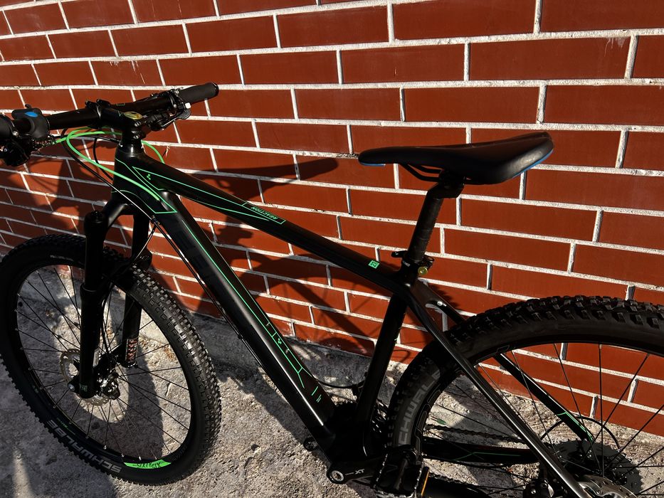 Vand bicicleta full carbon Cube Reaction