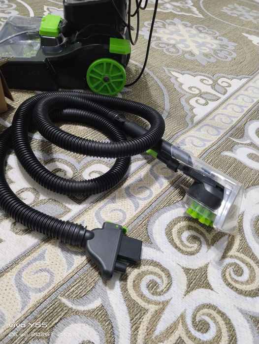 Пылесос для уборки от Compass