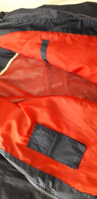 Мъжко тънко черно яке