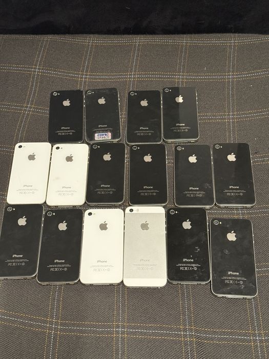 iPhone 4 si iPhone 4s Alb/Negru