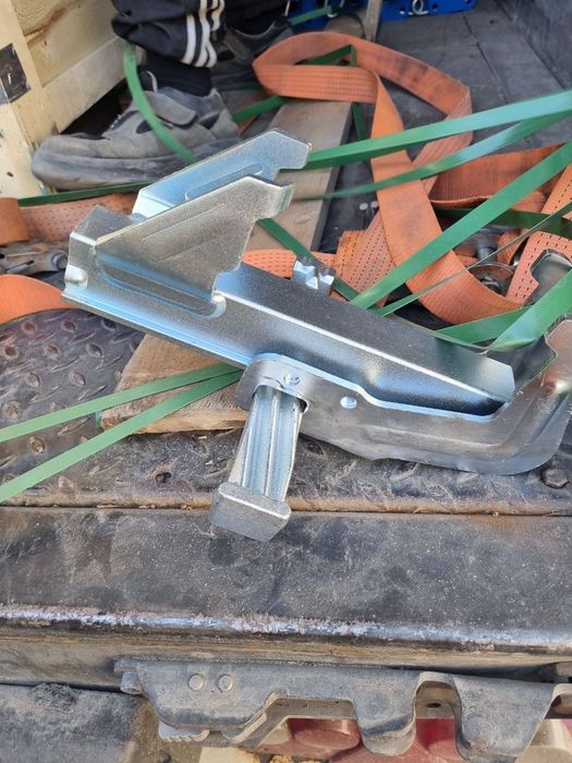 Универсальный замок