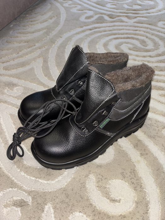 Ботинки рабочие зима 42р