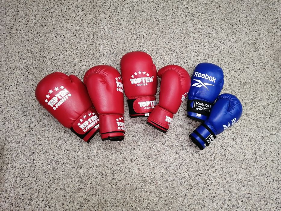 Перчатки боксёрские