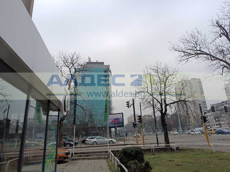 Непреходен тристаен ап. до Медицинска Академия!