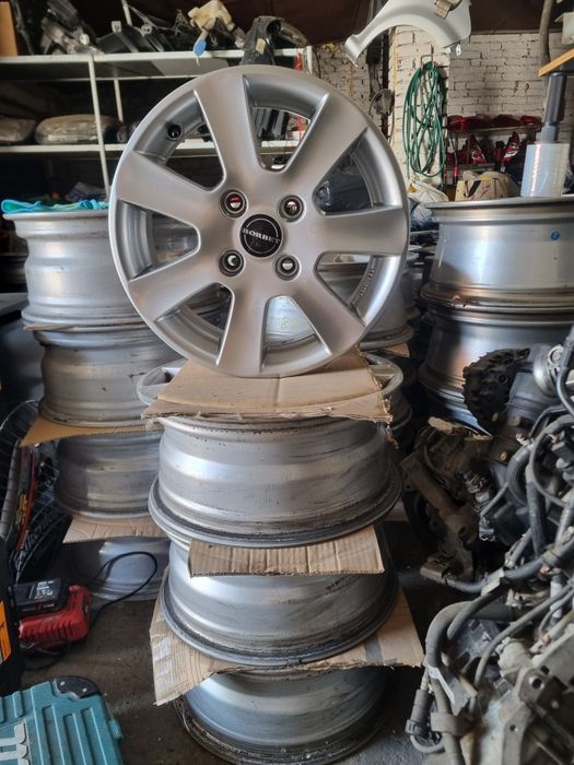 Jante R15 Aliaj 4 x 114.3 BORBET Germany 6.5J ET 40 Nissan CB 72.5 inele 66.1