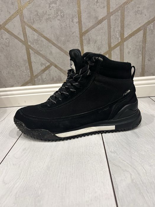 Продам ботинки north face