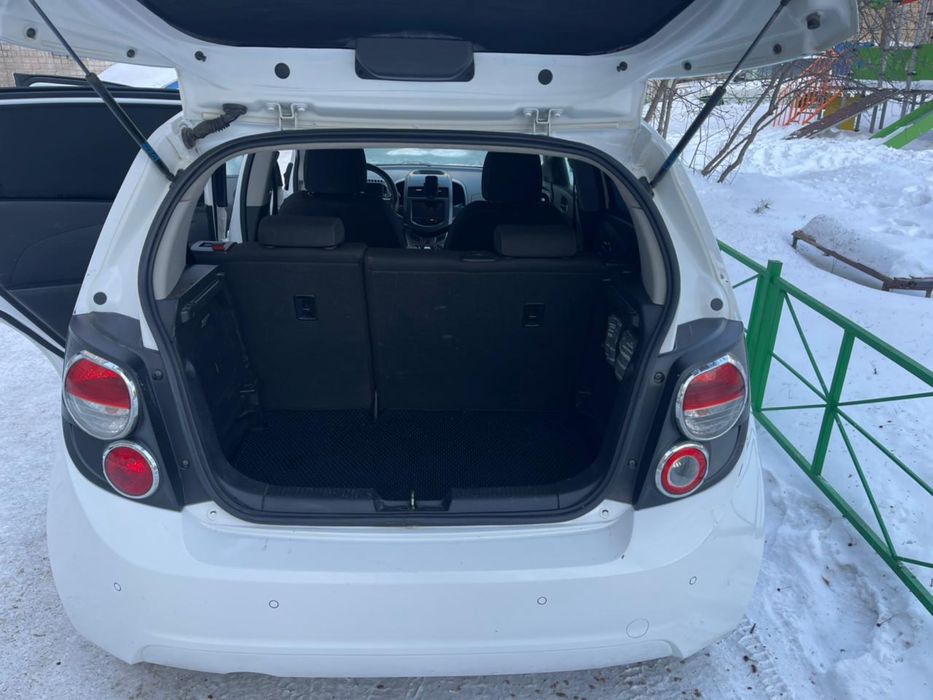 Авео , машина .шевралет