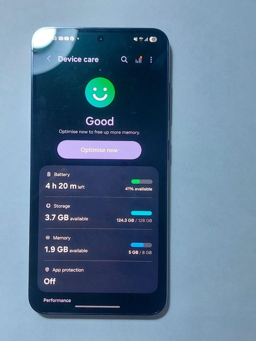 Продам самсунг  S23 8/128