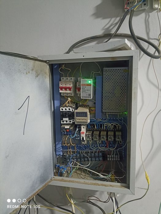 2 ta Sam Moyka+Dister hamma uskunalari bn sotiladi xolat zo'r