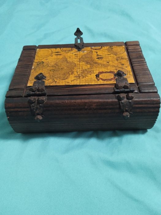 Срочно продам Шкатулку