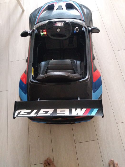 Продам детский электромобиль