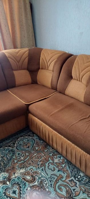 Диван, тумбочка, стенка