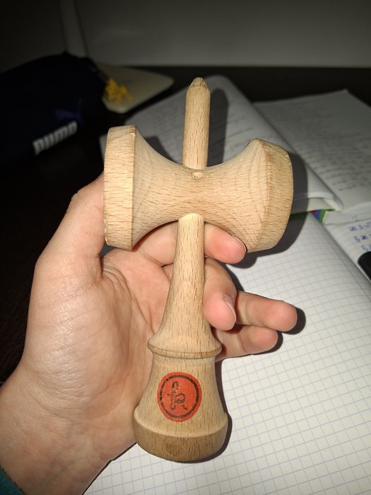 Kendama Europe liquid love  in stare ok negociabil