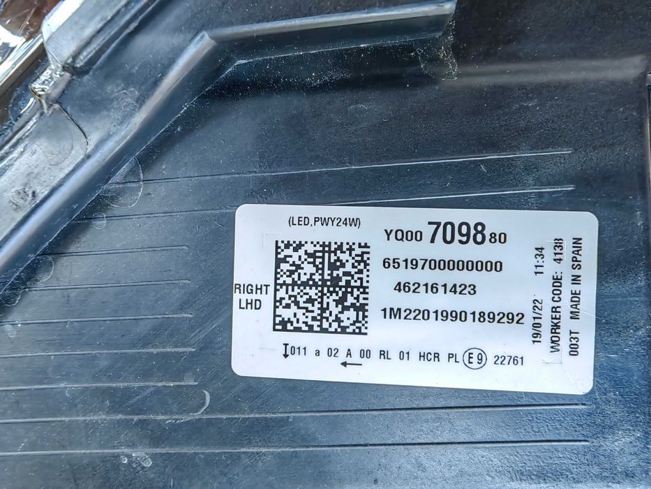 Фар Opel Crossland X LED 22г. десен / Фар Опел Кросланд Оригинален