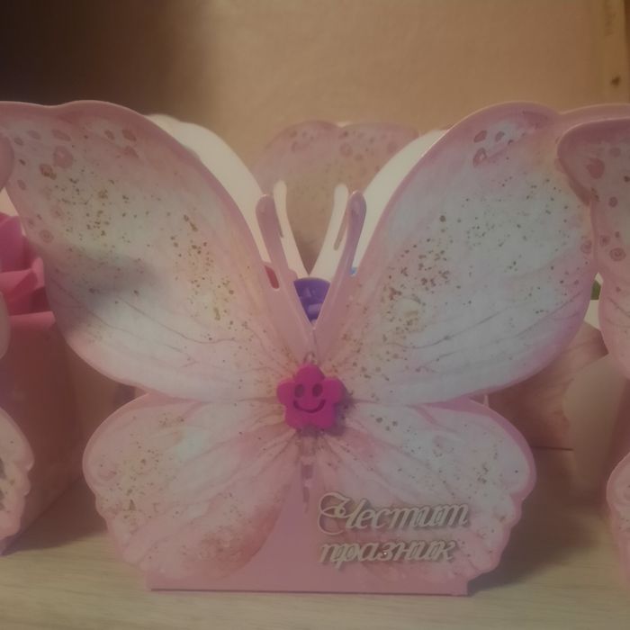 Малки букетчета и кутия