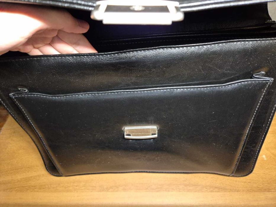 Классический портфель академический черный аккуратный стильный