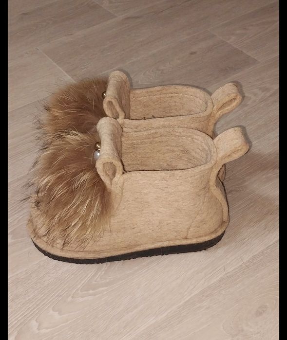 Продам валеши размер 40