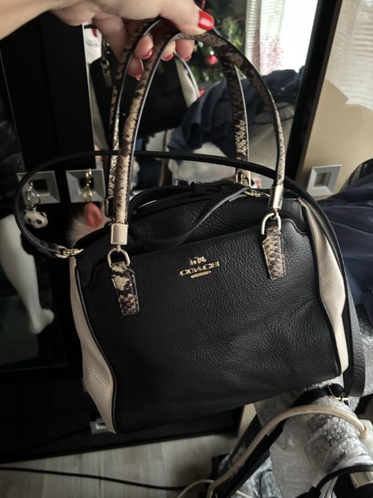 Granta deodebita COACH originala piele naturala .