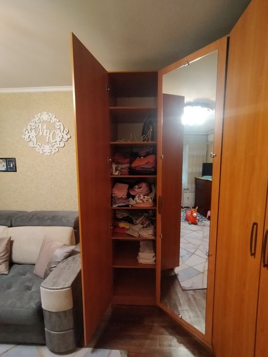 Продам Шкаф Угловой