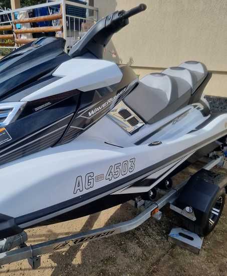 Двет YAMAHA Waverunner 1800